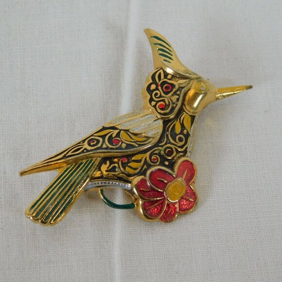 Unbranded Jewelry - Bird Shaped Gold Tone Enamel Brooch Pin Textured Red Flower Spain 2" FLAW